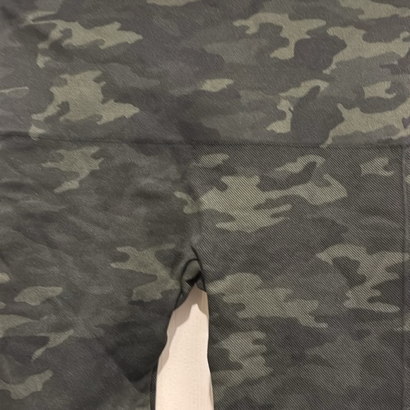 Spanx - Picture 2 of 5